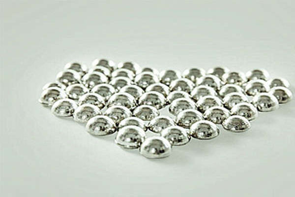 徐州焊錫球與電鍍錫球：工藝差異下的應(yīng)用分野與行業(yè)新動(dòng)向